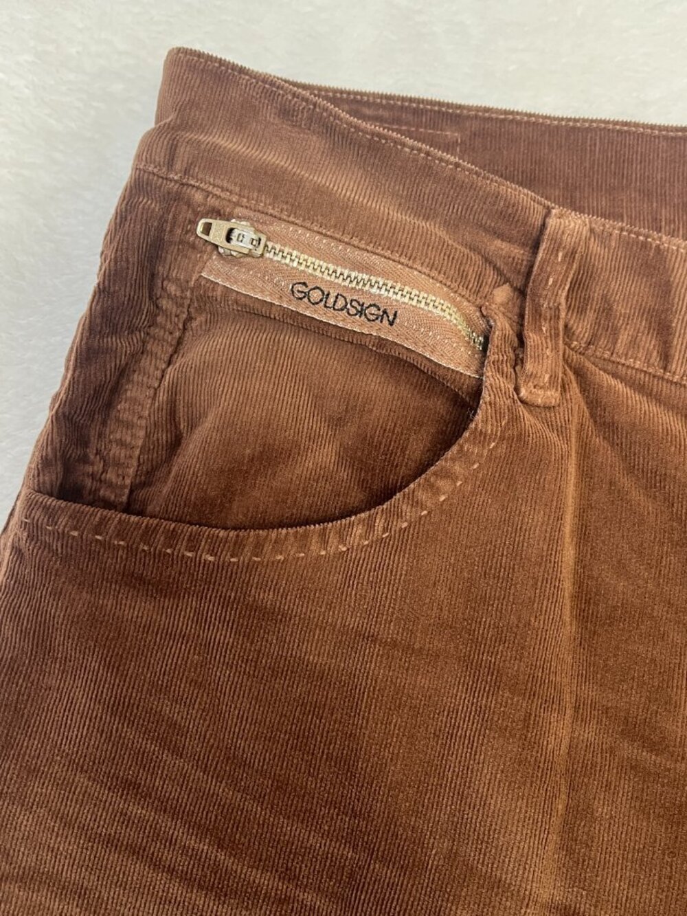 Goldsign Boyfriend Bootcut Corduroy sz 31 Jeans Made in USA Chocolate Collegiate - Picture 11 of 13